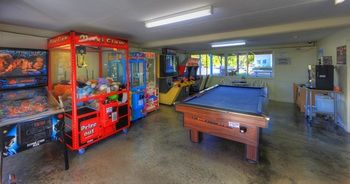 Alex Beach Cabins - Surfers Gold Coast 20