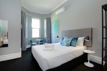 Alison Lodge - Surfers Gold Coast 21