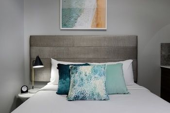 Alison Lodge - Surfers Gold Coast 25