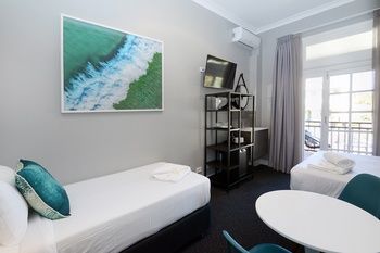 Alison Lodge - Surfers Gold Coast 28