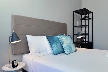 Alison Lodge - Surfers Gold Coast 33