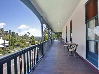 The Victoria & Albert Guesthouse - Surfers Gold Coast 2