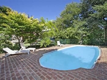 The Victoria & Albert Guesthouse - Surfers Gold Coast 7