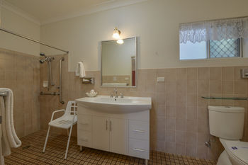 Cadman Motor Inn & Apartments - Surfers Gold Coast 0
