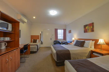 Cadman Motor Inn & Apartments - Surfers Gold Coast 3