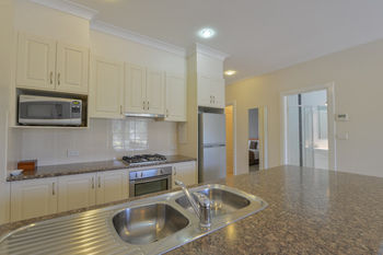 Cadman Motor Inn & Apartments - Surfers Gold Coast 19