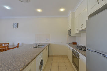 Cadman Motor Inn & Apartments - Surfers Gold Coast 20