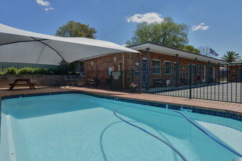 Cadman Motor Inn & Apartments - Surfers Gold Coast 28