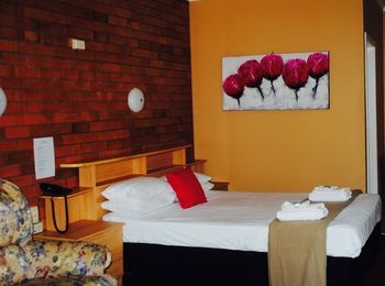 Hilldrop Motor Inn - Surfers Gold Coast 15
