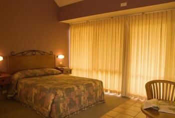 Rothbury Escape - Surfers Gold Coast 1