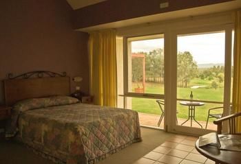 Rothbury Escape - Surfers Gold Coast 3