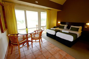 Rothbury Escape - Surfers Gold Coast 15