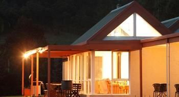 Rothbury Escape - Surfers Gold Coast 25