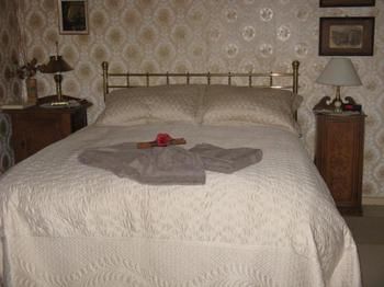 A Winter-rose Cottage B&B - Surfers Gold Coast 2
