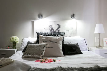 Airport Hotel Sydney - Surfers Gold Coast 7