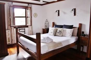 The Table Guesthouse - Surfers Gold Coast 9