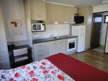 Gundagai Cabins & Tourist Park - Surfers Gold Coast 2