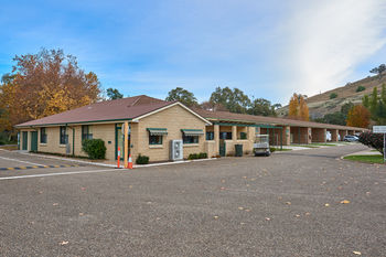 Gundagai Cabins & Tourist Park - Surfers Gold Coast 28