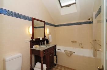 Sandholme Guesthouse - Surfers Gold Coast 2