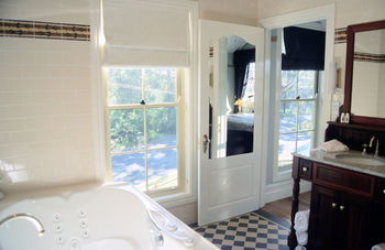 Sandholme Guesthouse - Surfers Gold Coast 20