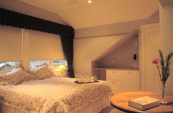 Sandholme Guesthouse - Surfers Gold Coast 25