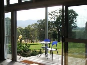 Elfin Hill Country Accommodation - Surfers Gold Coast 1