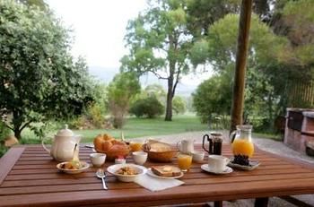 Elfin Hill Country Accommodation - Surfers Gold Coast 4