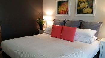 Elfin Hill Country Accommodation - Surfers Gold Coast 20