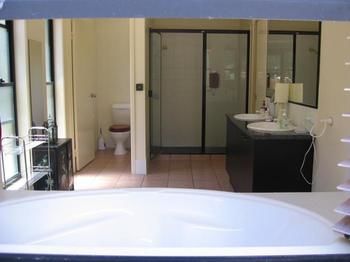 Noosa Edge Nudist Retreat - Surfers Gold Coast 8