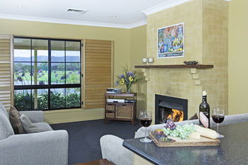 Broken View Estate - Surfers Gold Coast 7