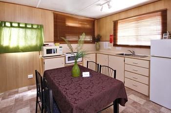 Mapleton Cabins & Caravan Park - Surfers Gold Coast 4