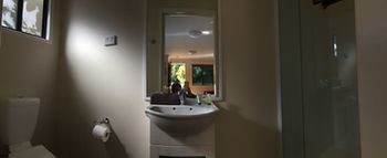 Mapleton Cabins & Caravan Park - Surfers Gold Coast 18