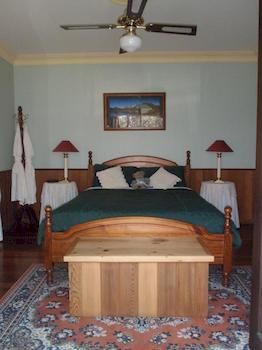 Woollamia Village Retreat - Surfers Gold Coast 11
