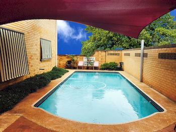 Civic Motel - Surfers Gold Coast 7