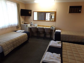Civic Motel - Surfers Gold Coast 22