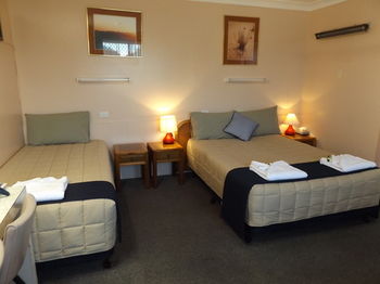 Civic Motel - Surfers Gold Coast 26