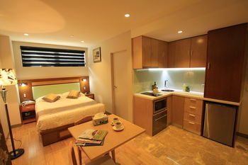 Melrose Apartments - Surfers Gold Coast 4