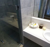 Best Western Sanctuary Inn - Surfers Gold Coast