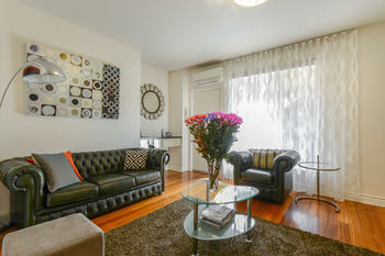 Brunswick Vibe - Surfers Gold Coast 10