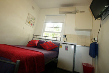 Zing Backpackers - Surfers Gold Coast 6