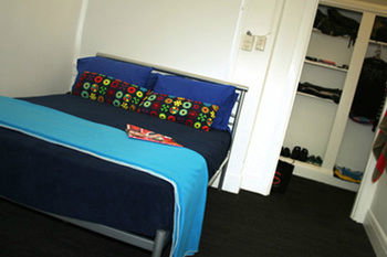 Zing Backpackers - Surfers Gold Coast 7