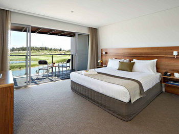 Magenta Studio Room - Surfers Gold Coast 2