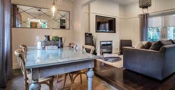 White Gates Cottage - Surfers Gold Coast 4