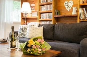 A Cottage In The Forest - Surfers Gold Coast 2