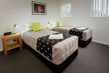 Wallsend Executive Apartments - Surfers Gold Coast 10