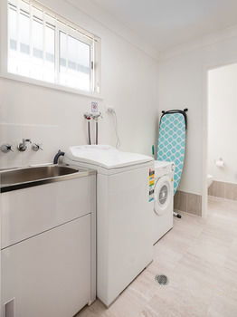 Wallsend Executive Apartments - Surfers Gold Coast 20