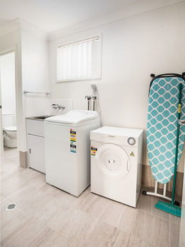 Wallsend Executive Apartments - Surfers Gold Coast 22