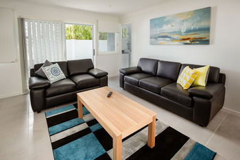 Wallsend Executive Apartments - Surfers Gold Coast 35
