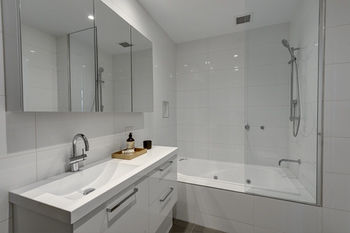 Camberwell Serviced Apartment Hotel - Surfers Gold Coast 13