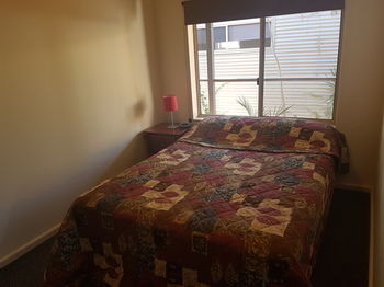 Bentley Waterfront Motel & Cottages - Surfers Gold Coast 23